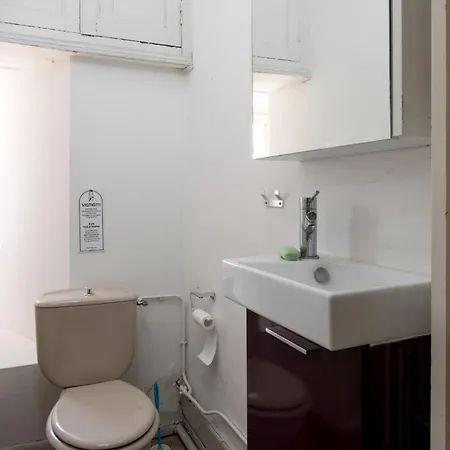 דירה Enjoy Chateau De Monbrison, For Two Guests *